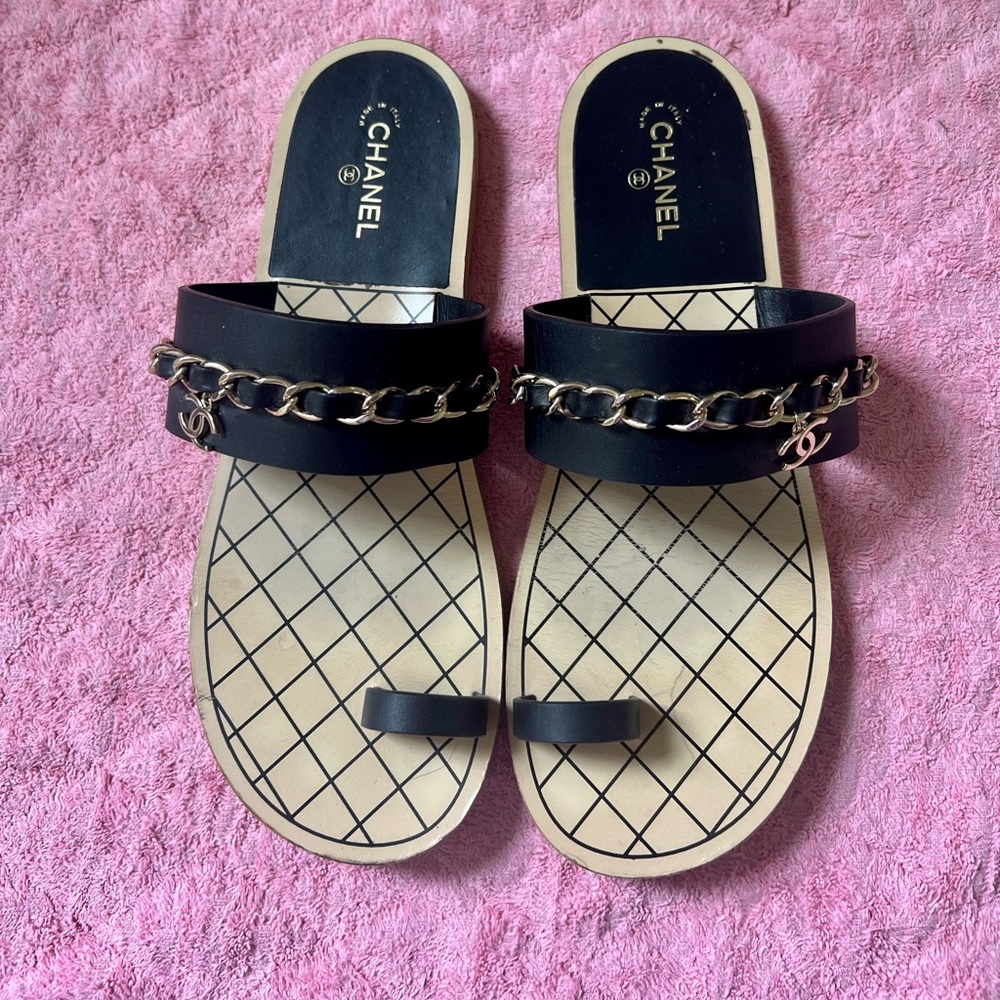 Chanel Charm Chain Flat Sandals size 39